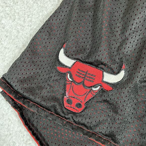 Chicago Bulls Shorts Mens Large Nike Team Vintage Reversible Basketball NBA 90s - Picture 7 of 14